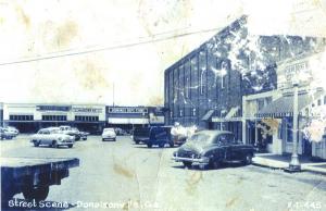 Dismukes outisde, downtown